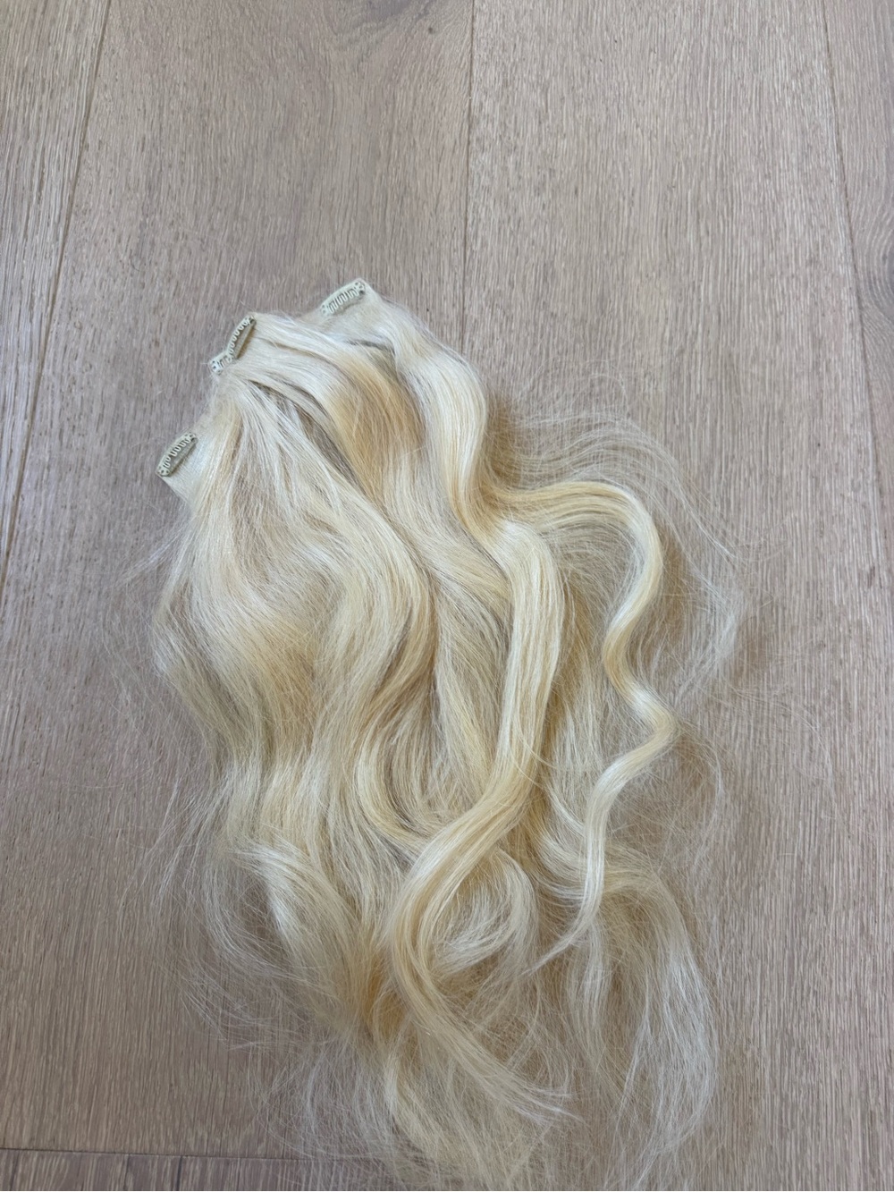 3 pieces of Bellami 20” platinum blonde extensions